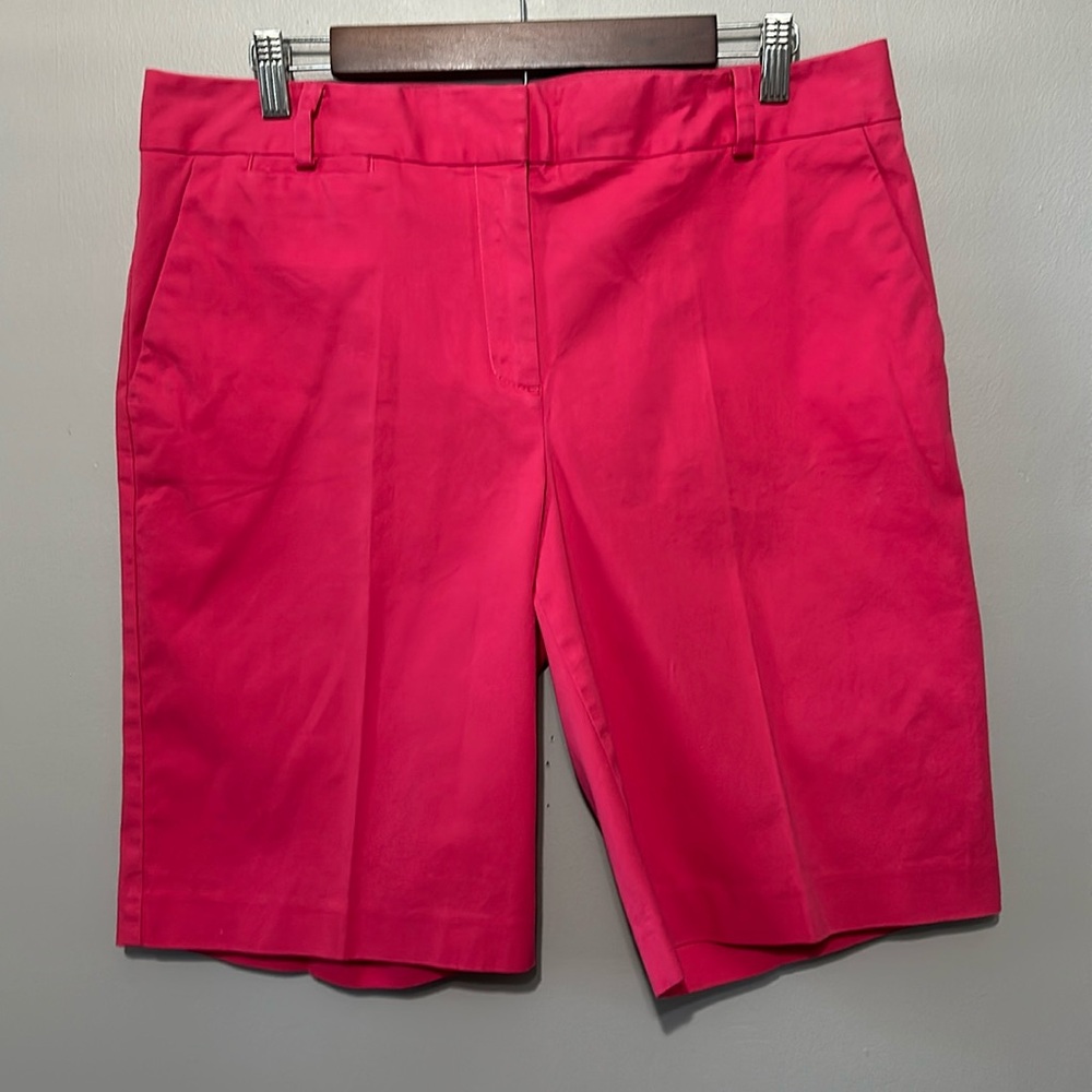 TALBOTS Women’s PERFECT SHORTS - Pink Rouge 10.5” Inseam Size 12, Like New!